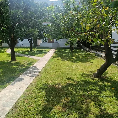 Lemongarden By The Sea Holiday home *