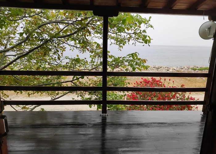 Holiday home Lemongarden By The Sea *