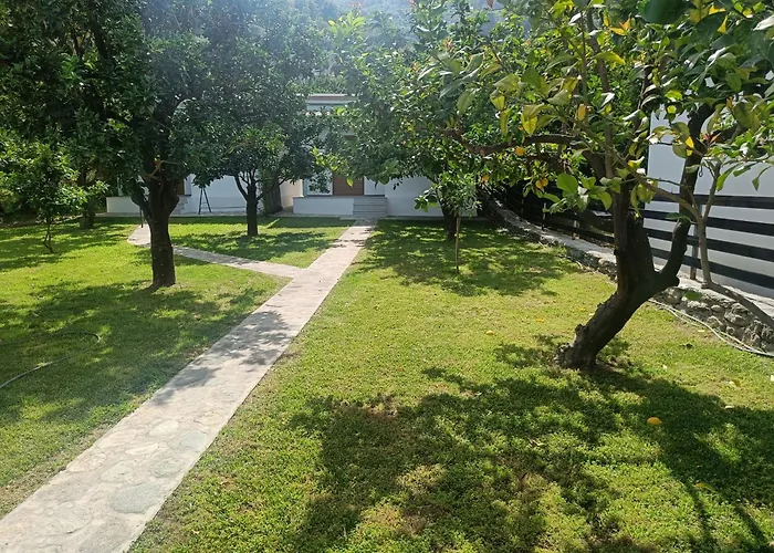 Lemongarden By The Sea Holiday home *